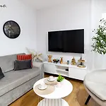 Apartmán Wonder - Hillside Tuz Przy Stoku Narciarskim - Na Terenie Kompleksu Plac Zabaw I Zewnetrzna Silownia, Sklep, Parking Karpacz