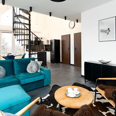 Apartment Wonder Hillside: Ski-side With Playground And Outdoor Gym Karpacz