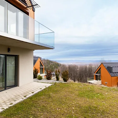 Apartment Wonder Hillside: Ski-side With Playground And Outdoor Gym