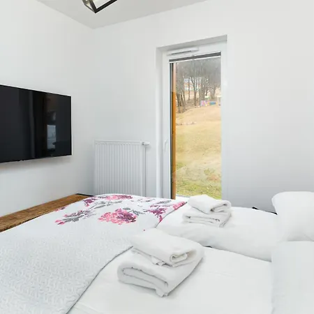 Apartment Wonder Hillside: Ski-side With Playground And Outdoor Gym