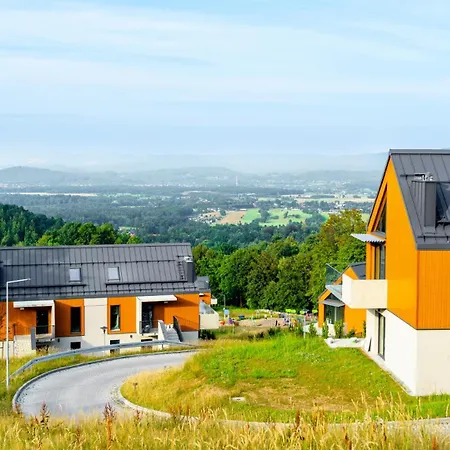 Wonder Hillside: Ski-side With Playground And Outdoor Gym