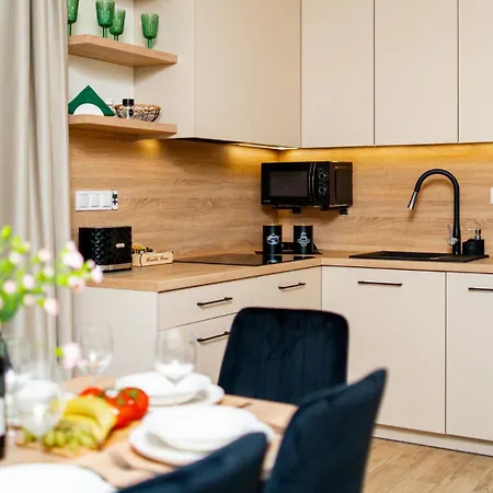 Wonder Hillside: Ski-side With Playground And Outdoor Gym Apartment