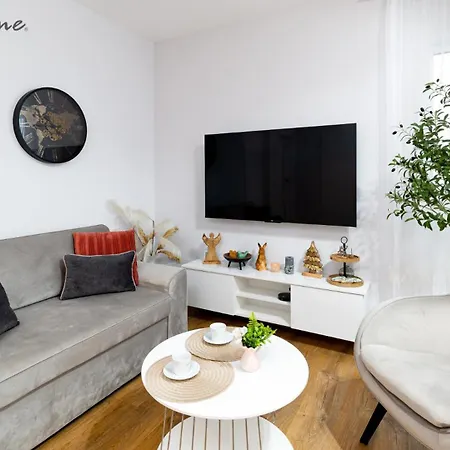 Apartment Wonder Hillside: Ski-side With Playground And Outdoor Gym Karpacz
